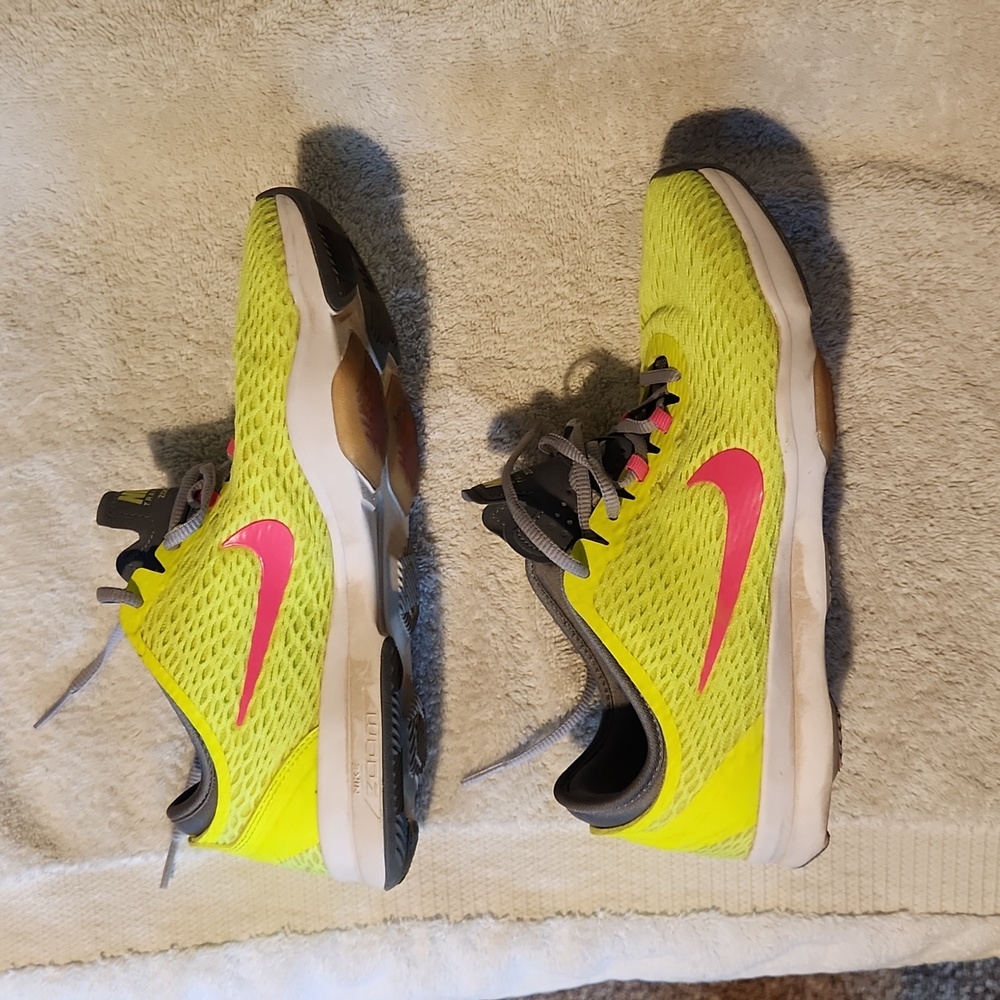 Nike Training Zoom Fit 704658-700 Women's Neon Yellow Athletic Shoe Size 8 - Picture 4 of 8